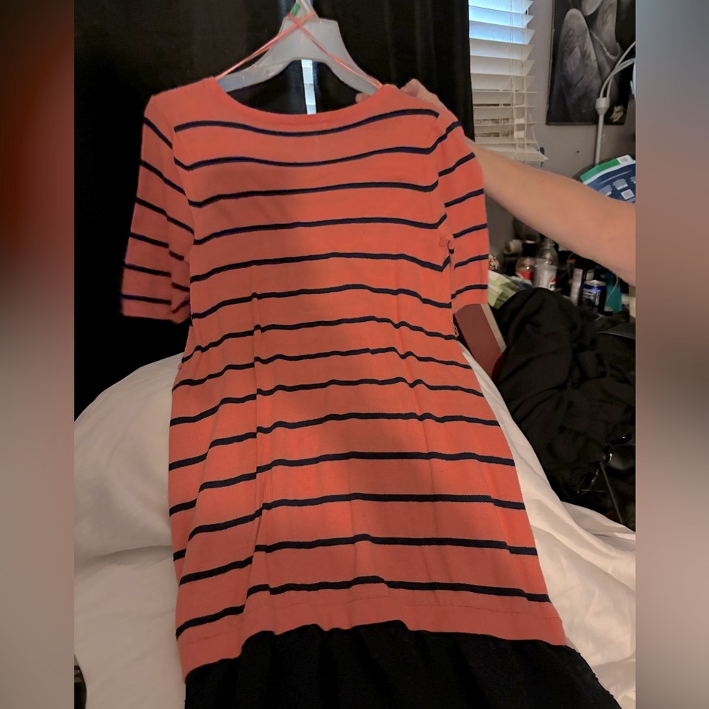 Short sleeve sweater by Motherhood